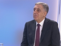 O GENOCIDU NI SLOVA: Šef Predstavništva RS-a u Srbiji na braniku neustavnog Dana RS-a...