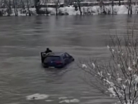 HLADNA GLAVA USRED KATASTROFE: Snimak koji je oduševio BiH (VIDEO)