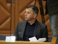 NIJE MU DAO DA SASTAVI DVIJE REČENICE: Stevandić nakon samo 11 sekundi oduzeo riječ Vukanoviću