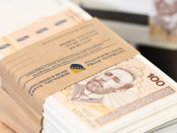 DIJASPORA SPAŠAVA BIH OD BANKROTA: Za devet mjeseci uplaćene nevjerovatne 4,3 milijarde KM