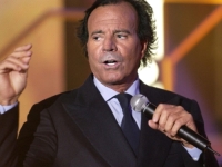 KAKO JE PAO LEGENDARNI JULIO IGLESIAS: 'Španac koji je očarao svijet' suočen s teškim optužbama, dane provodi osamljen u luksuznoj vili