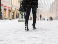 PROBAJTE DA HODATE KAO PINGVIN: 5 caka da ne padnete na ledu, a uz petu garantovano ostajte na nogama