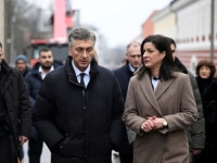 KAKO JE PLENKOVIĆ PREVARIO HRVATE: Petrinja je uništeni grad bez budućnosti, ljudi po kontejnerima žive...