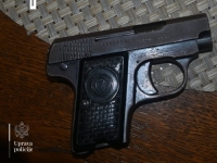 PRETRESOM PRONAĐEN PIŠTOLJ: Uhapšen zbog nasilja u porodici