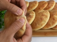 TAJNA TURSKE KUHINJE: Za samo pola sata napravite ukusne somune i iznenadite ukućane… (VIDEO)