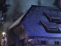 POŽAR U STAMBENOJ ZGRADI: Ljekari bezuspješno pokušavali pomoći nastradalom, povrijeđene i osobe koje su ga izvlačile