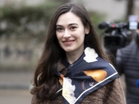 KRAJ POLITIČKE KARIJERE: Pucala u Mariju i Isusa 'iz gluposti', pa izgubila posao, stranku i zaštitu