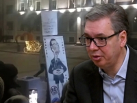 HUMANITARAC SA INSTAGRAMA: Vučić prodao Srbiju, a sad bi da demonstranti doniraju jaja koja su bacili na njega