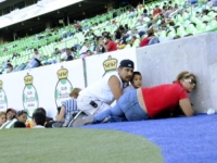 UZNEMIRUJUĆI SNIMAK MASAKRA NAKON UTAKMICE: Rafalna paljba na fudbalskom terenu, 11 mrtvih, a 12 ranjeno