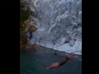 SVI PRIČAJU O HRABROM BUGOJANCU: Pogledajte skok u ledenu Plivu (VIDEO)