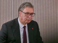 'MOŽDA JE TO OBIČAJ U ČIPULJIĆIMA...!': Urnebesne reakcije u Srbiji nakon Vučićeve posjete hramu u Mrkonjićima (VIDEO)