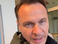 ENIS BEŠLAGIĆ SE JAVIO IZ BOLNICE: 'To je odnijelo mnoge naše ljude sa estrade'