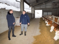 STANIVUKOVIĆ UZ POLJOPRIVREDNIKE: 'Naši mljekari ne traže milostinju'