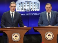 DODIK PREVESLAO VUČIĆA: Mile se vratio na američki tenk i ostavio Beograd na cjedilu