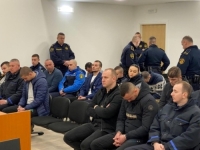 OD NJIH 14, TROJICA SU IZ BiH: Navijači Hajduka nakon nereda nalaze se u pritvoru u Zenici, oglasio se jedan od advokata