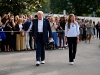 'MISLIM DA TO NEKE IZLUĐUJE': Unuka Donalda Trumpa otkrila kakav je on kad se ugase kamere