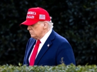 URUŠAVA SE MAGA MIT, ZGROŽEN JE I VELIKI TRUMPOV PROMOTOR: Zvuči nestvarno, ali upravo je on izdao jedno od najvažnijih upozorenja