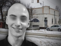 KRVAVI BOŽIĆ: Ovo je mjesto na kojem je nasmrt izboden mladić (18), na vratima kafane tragovi krvi