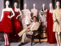 MODNA LEGENDA OTIŠLA, MIT OSTAO: 'Žena u crvenom nikad ne griješi'; Kako je jedna noć u operi stvorila najpoznatiju boju na svijetu (FOTO)