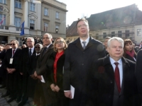 VUČIĆ VODI SRBIJU PREMA BANKROTU: Može ga spasiti samo jedan čovjek i to onaj omražen Bošnjacima