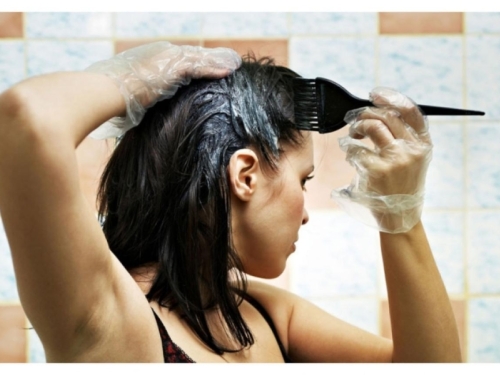 PRIRODAN NAČIN DA PREKRIJETE SIJEDE: Prirodne boje vraćaju nijanse i čine kosu sjajnijom i zdravijom