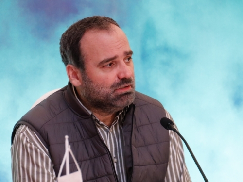 DINO MUSTAFIĆ ZA 'SB' NAKON ODLASKA SA ČELA NARODNOG POZORIŠTA: 'Trojka je došla s obećanjem promjene, ali su vrlo brzo prešli sve crvene linije'