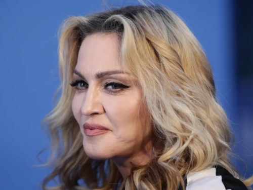OGLASILA SE SLAVNA POP PJEVAČICA: Madonna poslala poruku građanima Irana...