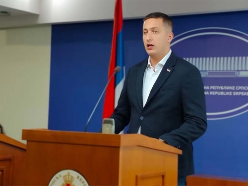 DODIKOV ZASTUPNIK OTVORENO PRIJETI: 'Krnji Ustavni sud BiH sad ima intenciju da obori Vladu RS. Moramo reagovati...'