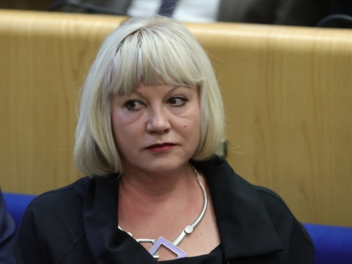 OGLASILA SE FEDERALNA MINISTRICA VLAISAVLJEVIĆ: 'Transfer za mlade koji je greškom izostavljen iz budžeta ponovo će...'