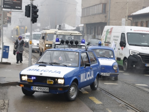 NESTVARNI PRIZORI IZ SARAJEVA: Glavnim gradom BiH patrolirala 'Milicija', pogledajte šta je zabilježio naš reporter...