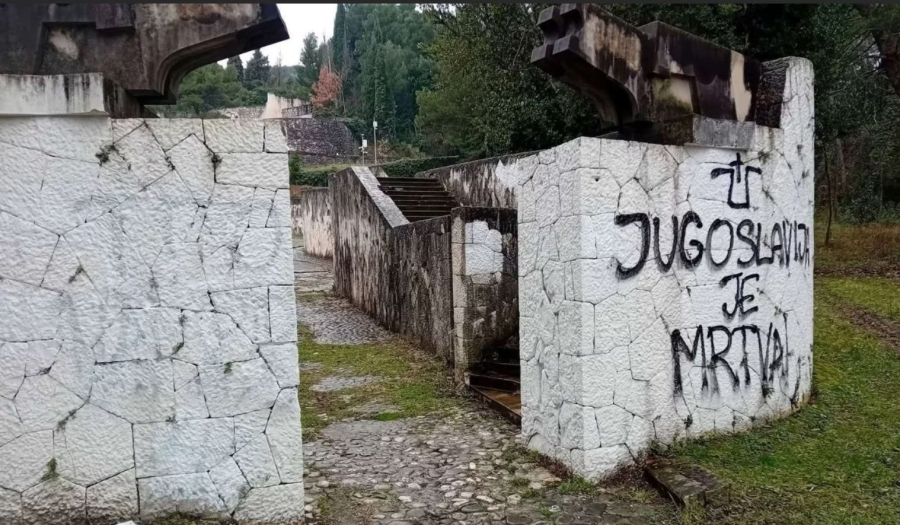NOVI SLUČAJ VANDALIZMA: Opet oskrnavljeno Partizansko groblje u Mostaru