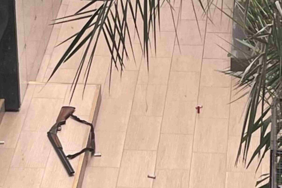 HOROR U RUSIJI: Student pucao po holu škole, jedna osoba mrtva (VIDEO)