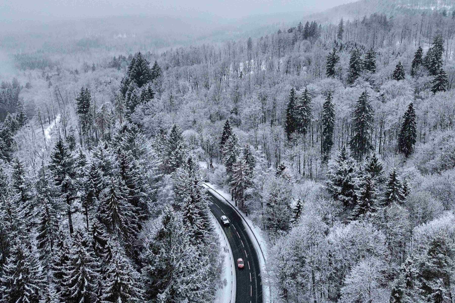 SNIJEG JE SVE ZATRPAO: Polarna struja donijela ekstrem koji Evropa nije vidjela 16 godina