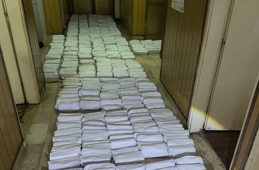 DRAMATIČNA AKCIJA POLICIJE NA HAPŠENJU KRIJUMČARA: Preko jezera pokušali prošvercovati 255 kilograma duhana