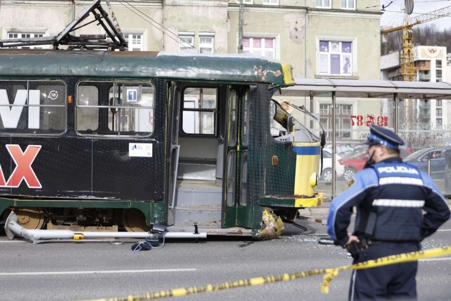 'SLOMLJEN JE CIJELI KOLEKTIV': Oglasili se iz GRAS-a povodom tramvajske nesreće, pa poručili - 'Ovo je rana za cijeli grad'