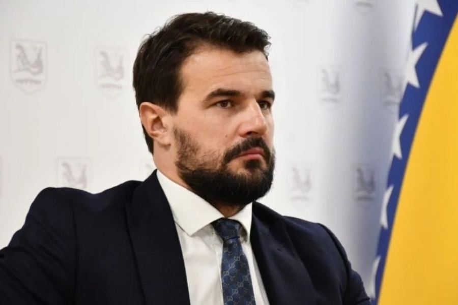 PRIJAVLJEN MUP-u KANTONA SARAJEVO: Zbog Facebook statusa načelnik Ilidže Nermin Muzur zaprijetio batinama zastupniku SDA Faruku Selmanoviću