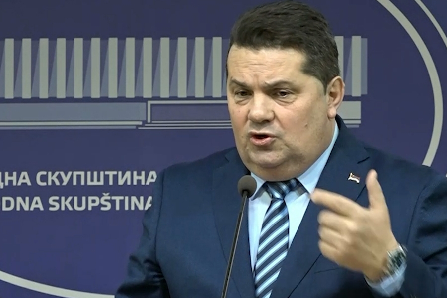 'KADA ĆETE POČETI DA NAPADATE...': Žestok okršaj na društvenim mrežama, Nenad Stevandić dobio niz neugodnih pitanja, pa se uključio u raspravu...