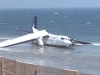 DRAMA U ZRAKU: Pilot prinudno sletio na poznatu plažu, preživjeli svi putnici...