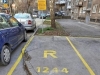 NESTVARNE SLIKE IZ BH. GRADA: Trotoar pretvoren u parking koji se naplaćuje (FOTO)