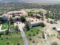 MISTERIJA IMANJA OD TRI HILJADE HEKTARA: Šta se decenijama krilo iza zatvorenih vrata vile strave?