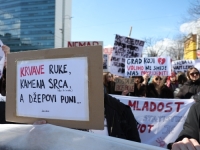 PJER ŽALICA PODRŽAO MLADE: 'Ponosan sam na njihovu hrabrost i pamet, ali strahujem da ne prođe sve kao jači jugo'