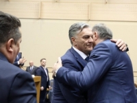 SPOMINJAO JE I SAMOSTALNOST RS: Dodik čestitao Karanu