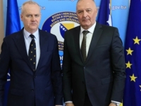 HELEZ U POSJETU PRIMIO BORISA RUGEA: 'NATO snažno i nedvosmisleno podržava suverenitet, teritorijalni integritet i cjelovitost Bosne i Hercegovine'