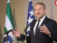 IZETBEGOVIĆ ODGOVORIO NA PRIJETNJE SECESIONIZMOM: 'Batina ima dva kraja, BiH ćemo braniti na svaki način'