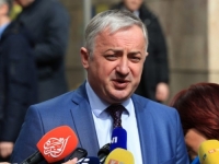 MLADI IZ BIH KAO TAOCI: Borenović grmi: 'Nemam logično objašnjenje za ovaj bezobrazluk – hiljade ljudi su žrtve!'