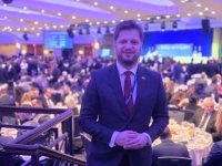 IRFAN ČENGIĆ U WASHINGTONU: Susreti s kongresmenima Aderholtom i Turnerom, potpisan  sporazum o bratimljenju između Općine Stari Grad i...