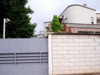 NASTALA VELIKA ŠTETA: Prve fotografije s lica mjesta - kako izgleda vila Zdravka Čolića nakon što je bačena bomba (VIDEO)