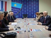 AMERIKANCI U OFANZIVI: Oglasili se iz ambasade nakon razgovara sa kantonalnim premijerima - 'Posvećeni smo...!'