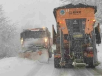 SNIJEG OD JUTROS PADA: Veliki zastoji na putu Gacko - Foča (VIDEO)