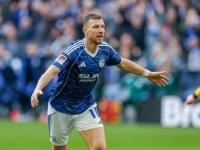 NAKLON ZA DIJAMANTA:Bundesliga odala počast Edinu Džeki kao malo kome